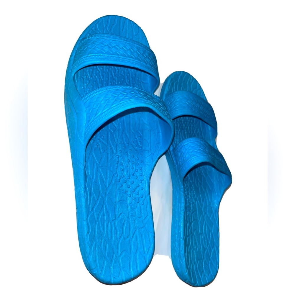 Pali Hawaii BLUE Hawaiian BEACH SANDALS 10 womens Slip On, Waterproof, (men 8.5)